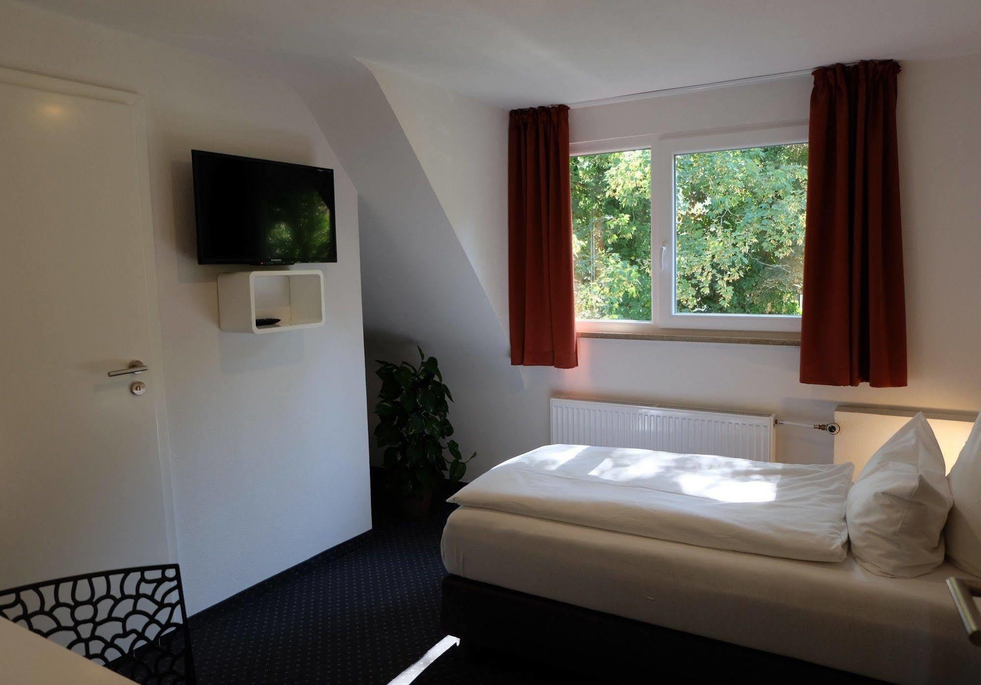 Hs Hotel Stromberg ชตรอมแบร์ก ภายนอก รูปภาพ