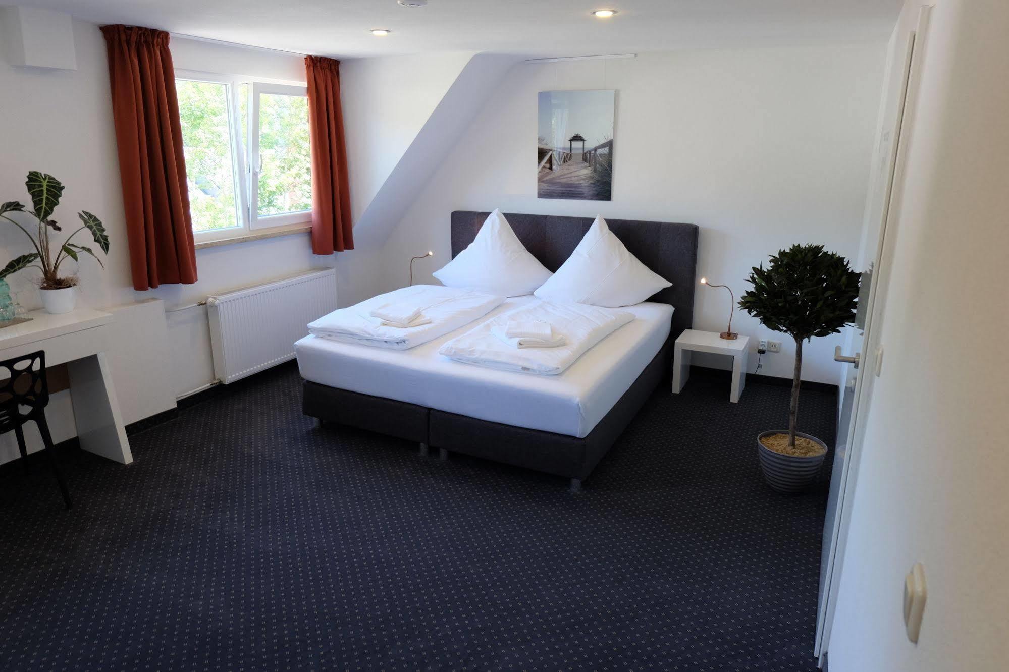 Hs Hotel Stromberg ชตรอมแบร์ก ภายนอก รูปภาพ