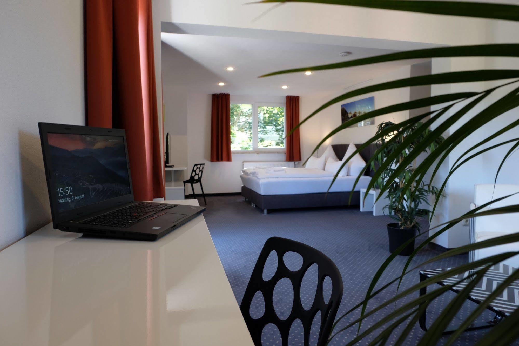 Hs Hotel Stromberg ชตรอมแบร์ก ภายนอก รูปภาพ