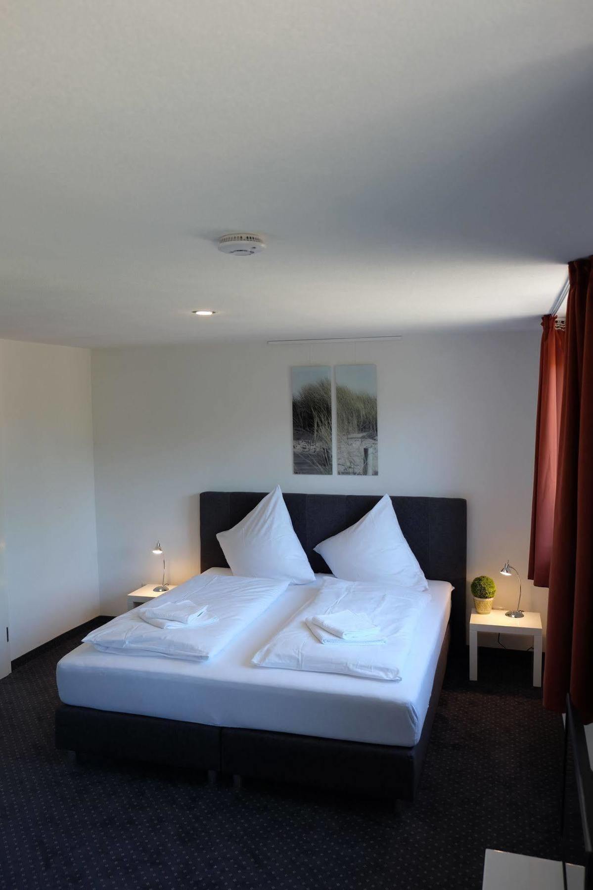 Hs Hotel Stromberg ชตรอมแบร์ก ภายนอก รูปภาพ